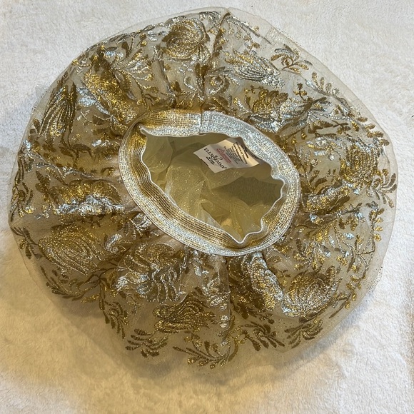 Gold 0-12 Month Tutu Like New Condition - Picture 1 of 6